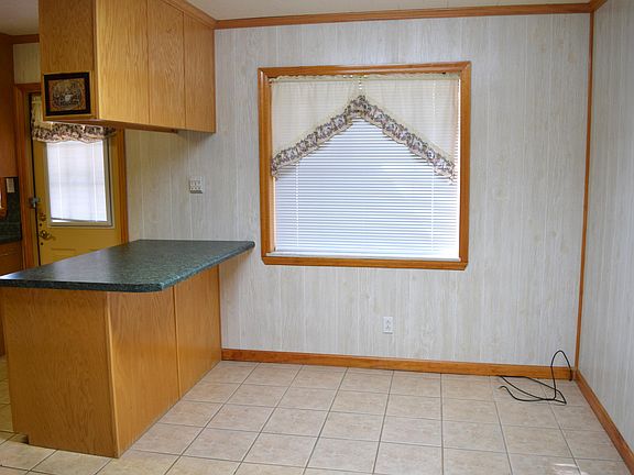 4th image of 5598 Brown St