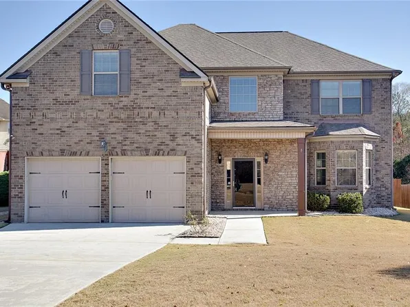 214 Saintvry Path, Atlanta, GA 30349