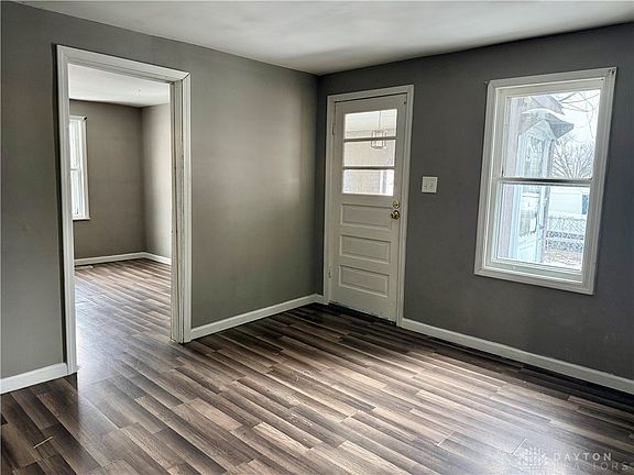 3rd image of 2811 Oletha Ave