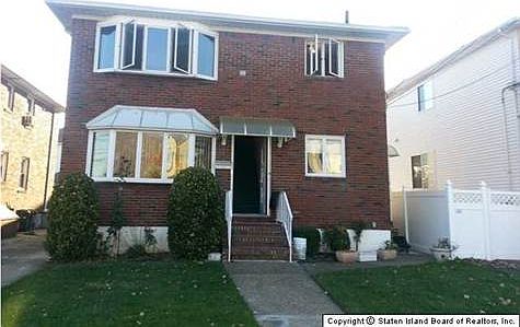 1st image of 120 Evergreen Ave