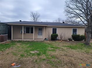 310 N 6th St, Nolanville, TX 76559