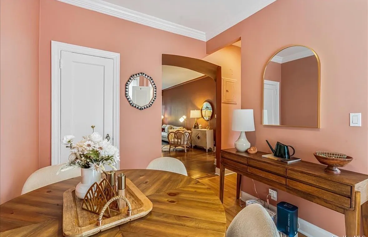 2 bed, 1100 sqft, $3,850 — Photo 4
