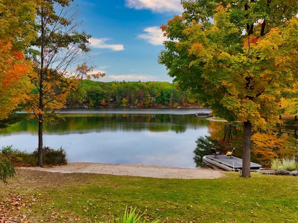 2390 Lake Chandler Dr, Traverse City, MI 49696