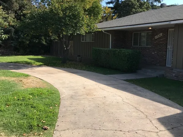 1551 E Almendra Dr, Fresno, CA 93710