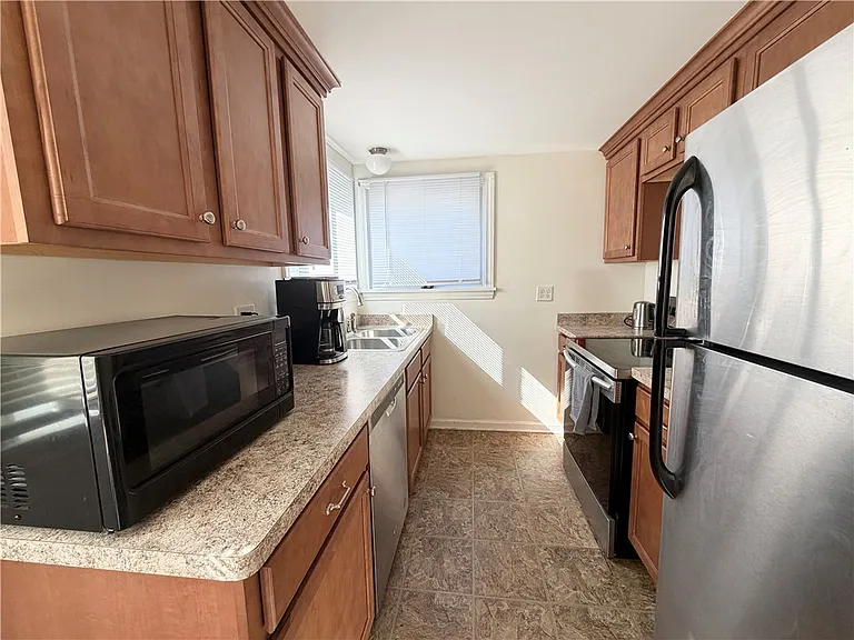 3245 Culver Rd — Photo 2