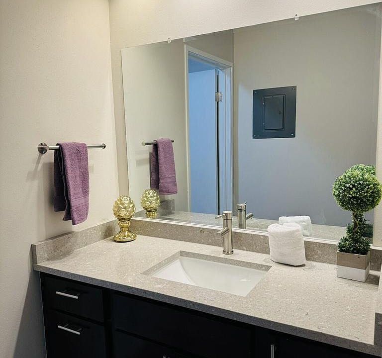 1st image of 9097 North Park Plaza COURT