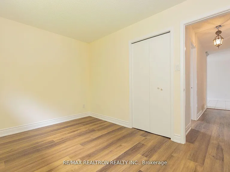 129 Sexton Cres #MAIN — Photo 14