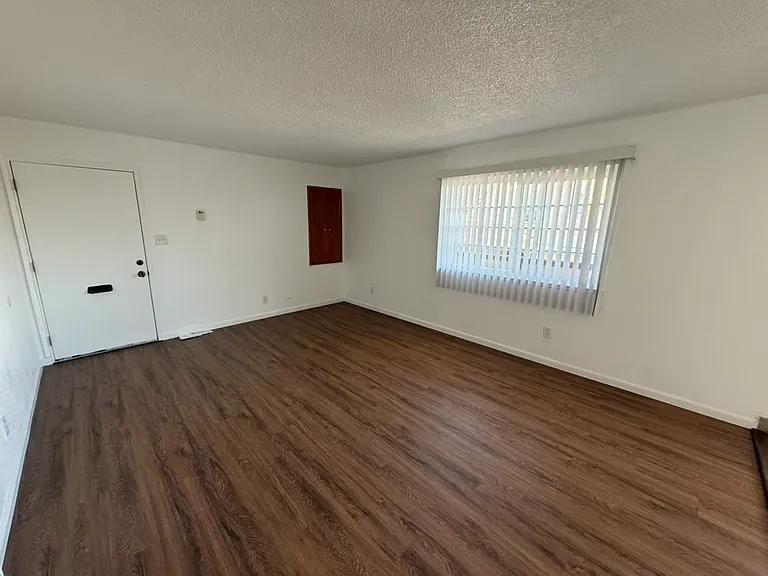25155 Huntwood Ave #3 — Photo 10