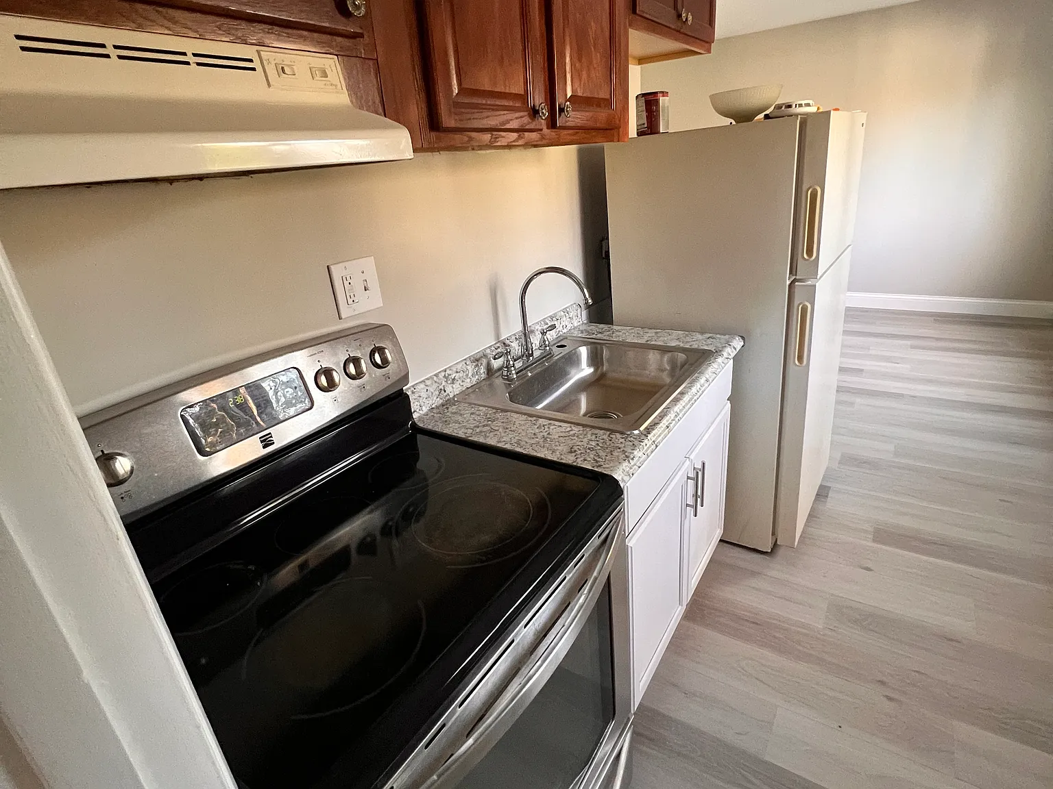 1 bed, 550 sqft, $850 — Photo 4