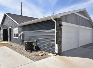 121 Kenner Loop, Bismarck, ND 58504
