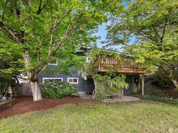 15871 NE 1st St #Basement, Bellevue, WA 98008