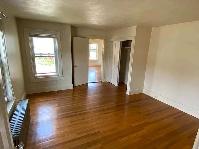 114 King St #B — Photo 8