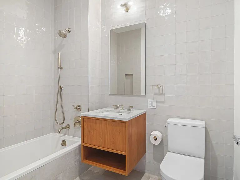 350 Bergen St #502 — Photo 8