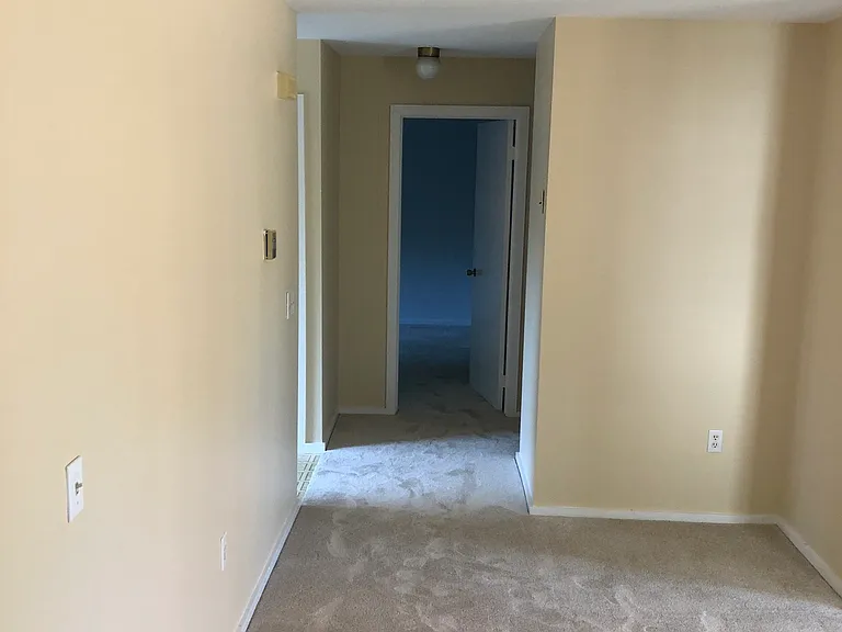 207 S Lake St — Photo 11