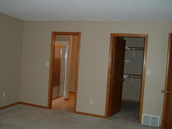 5th image of 2574 Sara Lyn Dr