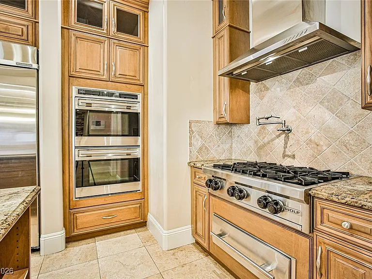 768 Tozzetti Ln — Photo 37