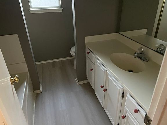 4th image of 5807 Terra Dr