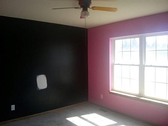 1st image of 703 Hillcrest Dr