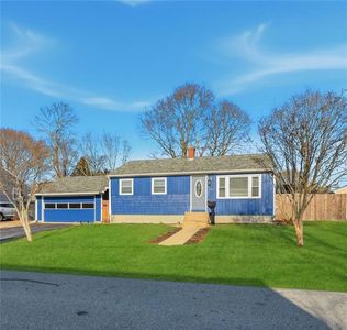 53 Marblehead St, Warwick, RI, 02889