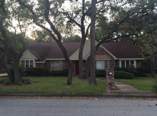 6904 Range Oak Cir, Austin, TX 78749