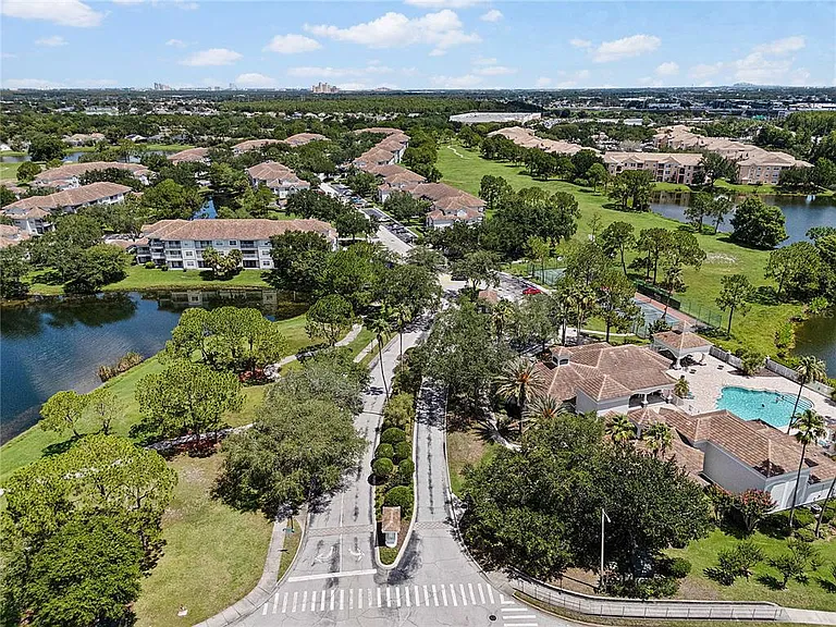 13929 Fairway Island Dr #818 — Photo 38