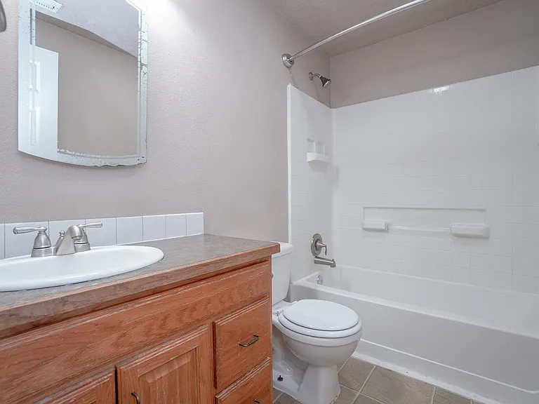 2208 S Owyhee St — Photo 14