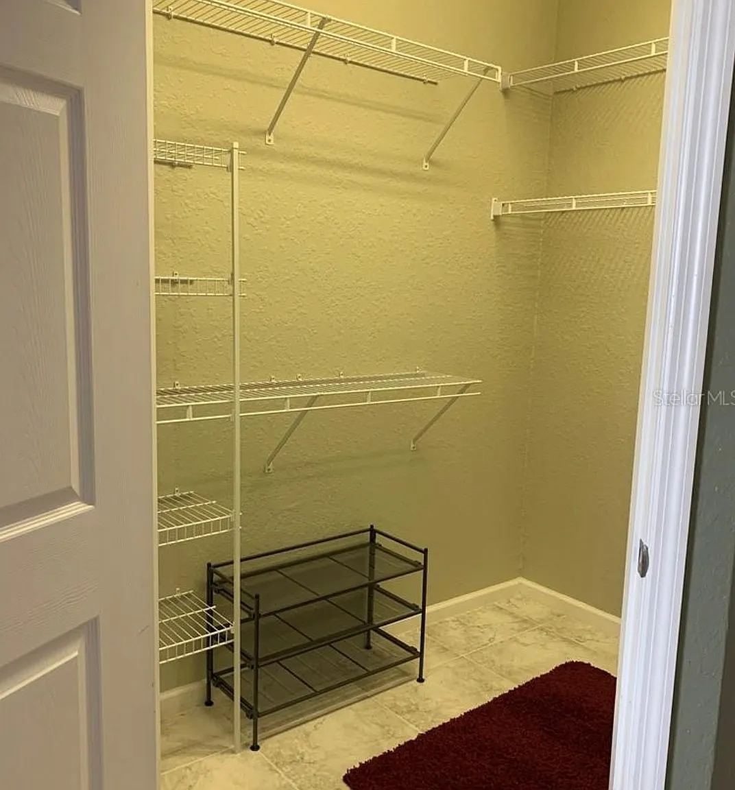 3 bed, 1247 sqft, $2,000 — Photo 4