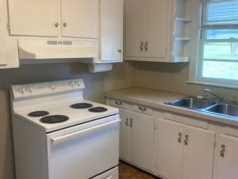4329 Old Macon Rd — Photo 4