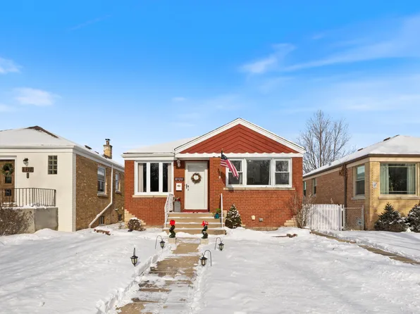 8920 W Forestview Dr, North Riverside, IL 60546