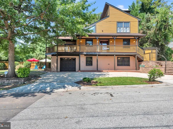 8200 Potomac Ave, College Park, MD 20740