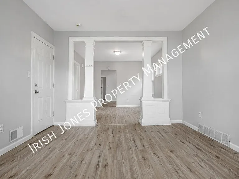 529 Winslow Ave #UPPER — Photo 7
