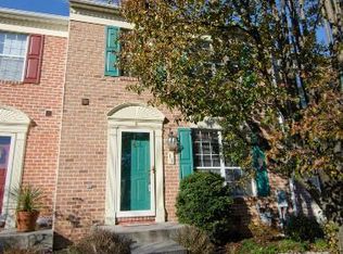 16 White Pine Ct, Cockeysville, MD 21030