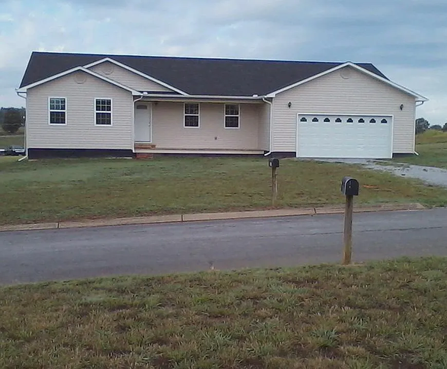 111 Country View Dr