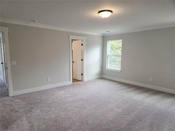 4th image of 313 Old Shirley Rd
