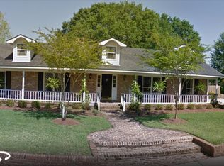 2001 Pine Needle Dr E, Mobile, AL 36609