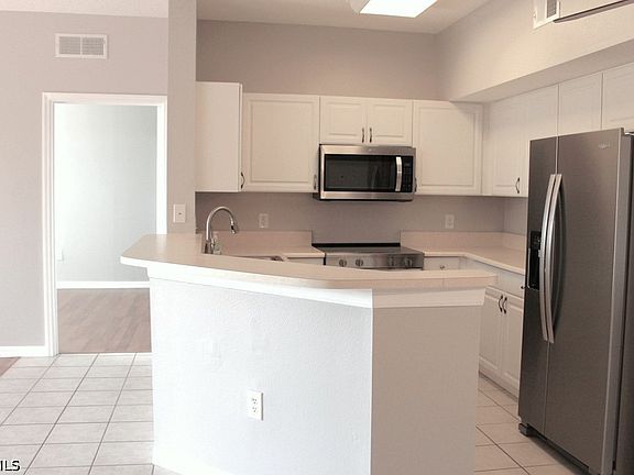4th image of 15605 Ocean Walk Cir APT 303