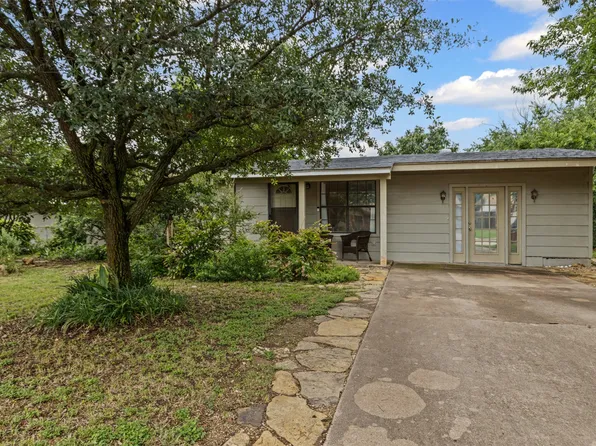 504 Cozby St N, Benbrook, TX 76126