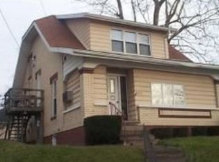 2212 Dresden Rd, Zanesville, OH 43701