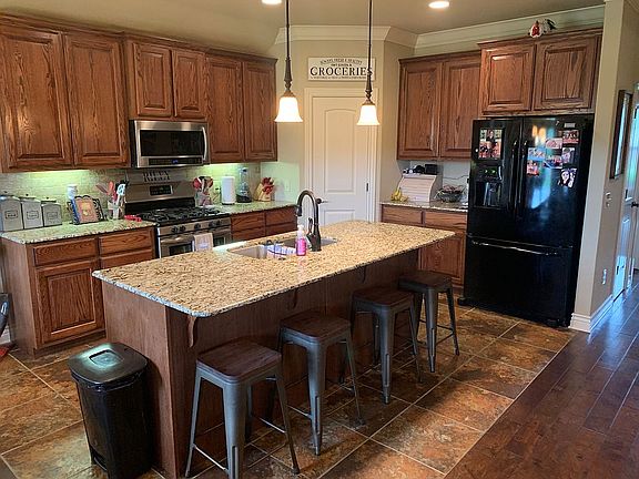 4th image of 492 Madison St #8593