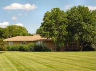 32176 N Pine Ave, Grayslake, IL 60030