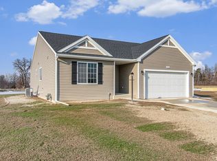 400 Carefree Ct, Niles, MI 49120