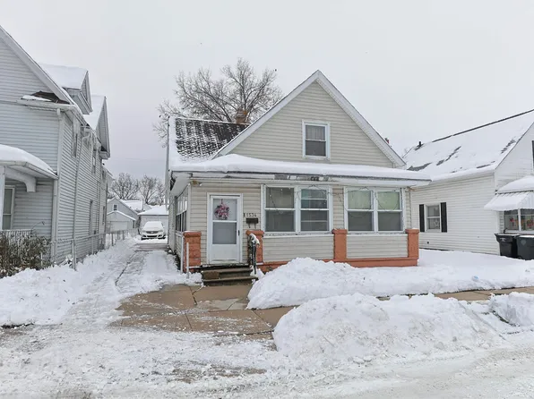 1534 Dunham St, South Bend, IN 46619