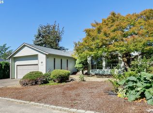 2307 SW 24th St, Gresham, OR 97080