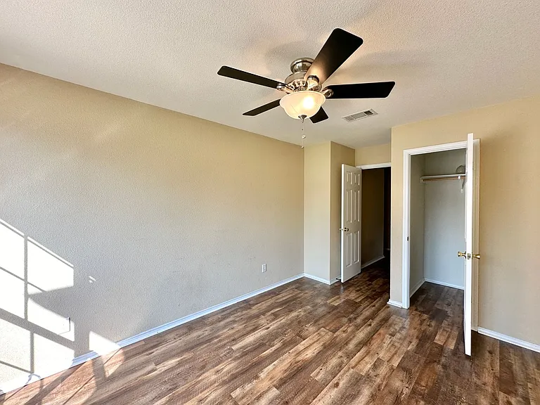 102 W Great Plains Trl — Photo 24