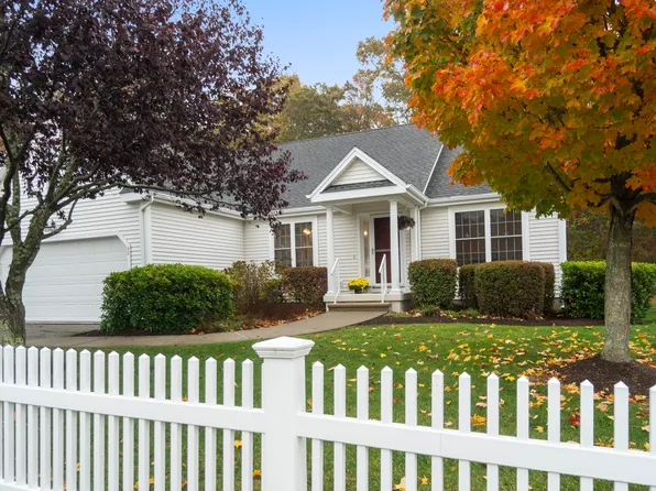 40 Spinnaker Drive #40, East Lyme, CT 06357