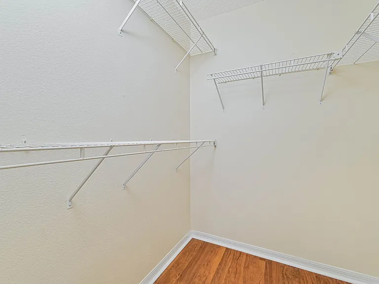 8920 Colonnades Ct E #514 — Photo 15
