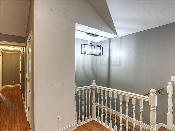 5th image of 2400 S Park Ave