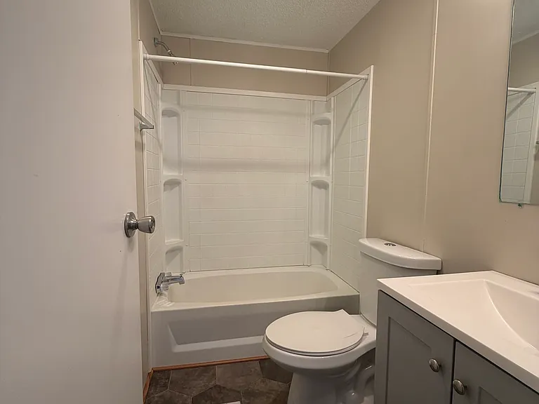 8200 Brook Dr #384 — Photo 5