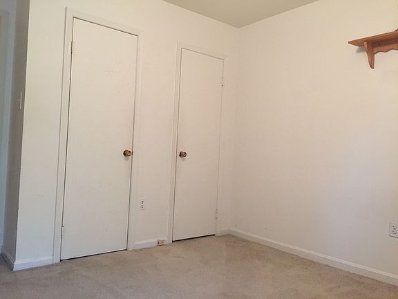 3rd image of 3712 Persimmon Cir