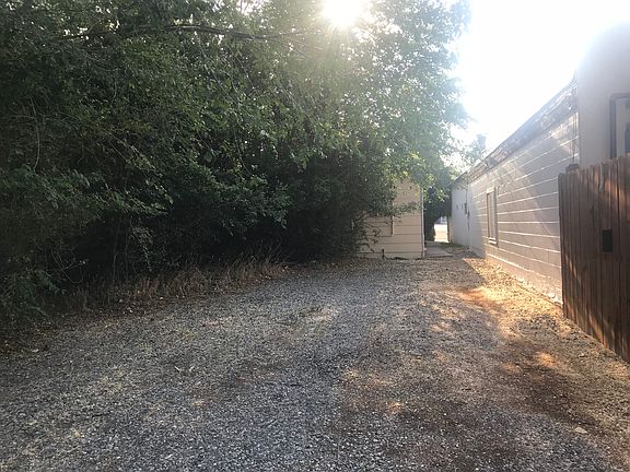 5th image of 130 S Grand Mesa Dr